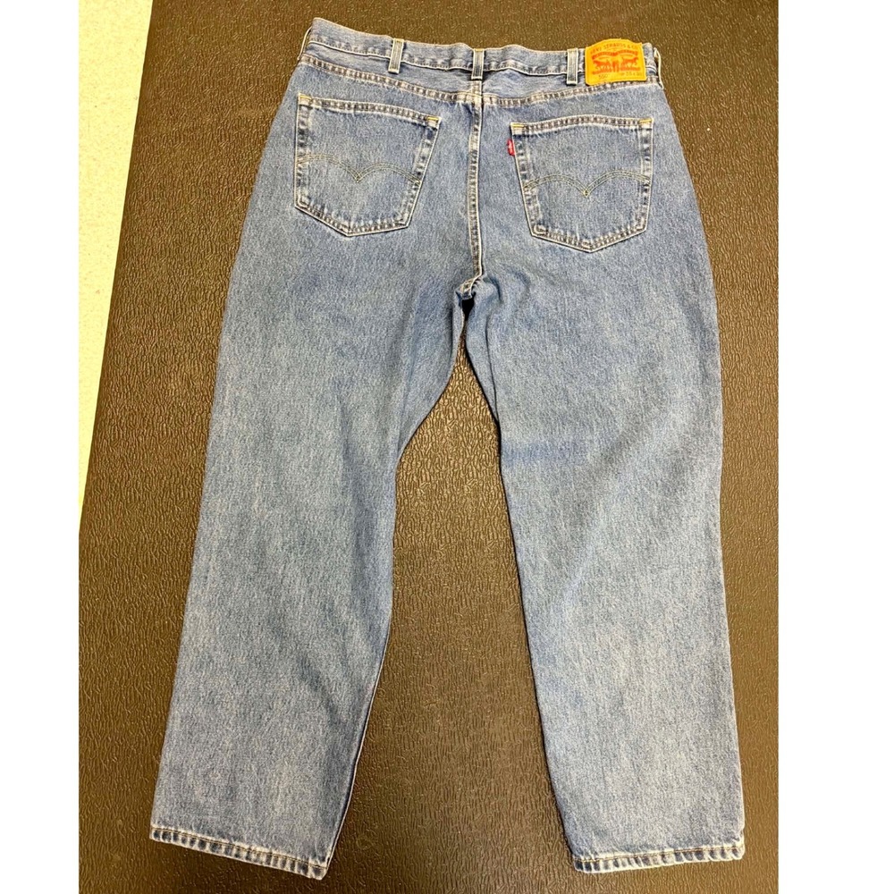 Levis 550 Relaxed Fit Tapered Leg Jeans Mens 38x30 Medium Wash Blue Denim